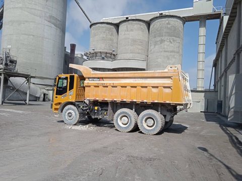 HeidelbergCement Volga, г.Вольск. Бортовые весы установлены на 5 самосвалов LGMG грузоподъемностью 57 тонн
